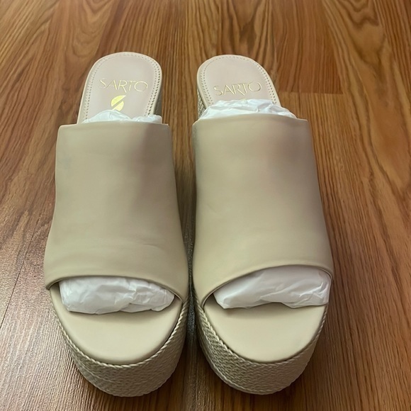 Franco Sarto Shoes - Coco Platform Sandals by Franco Sarto. NEW